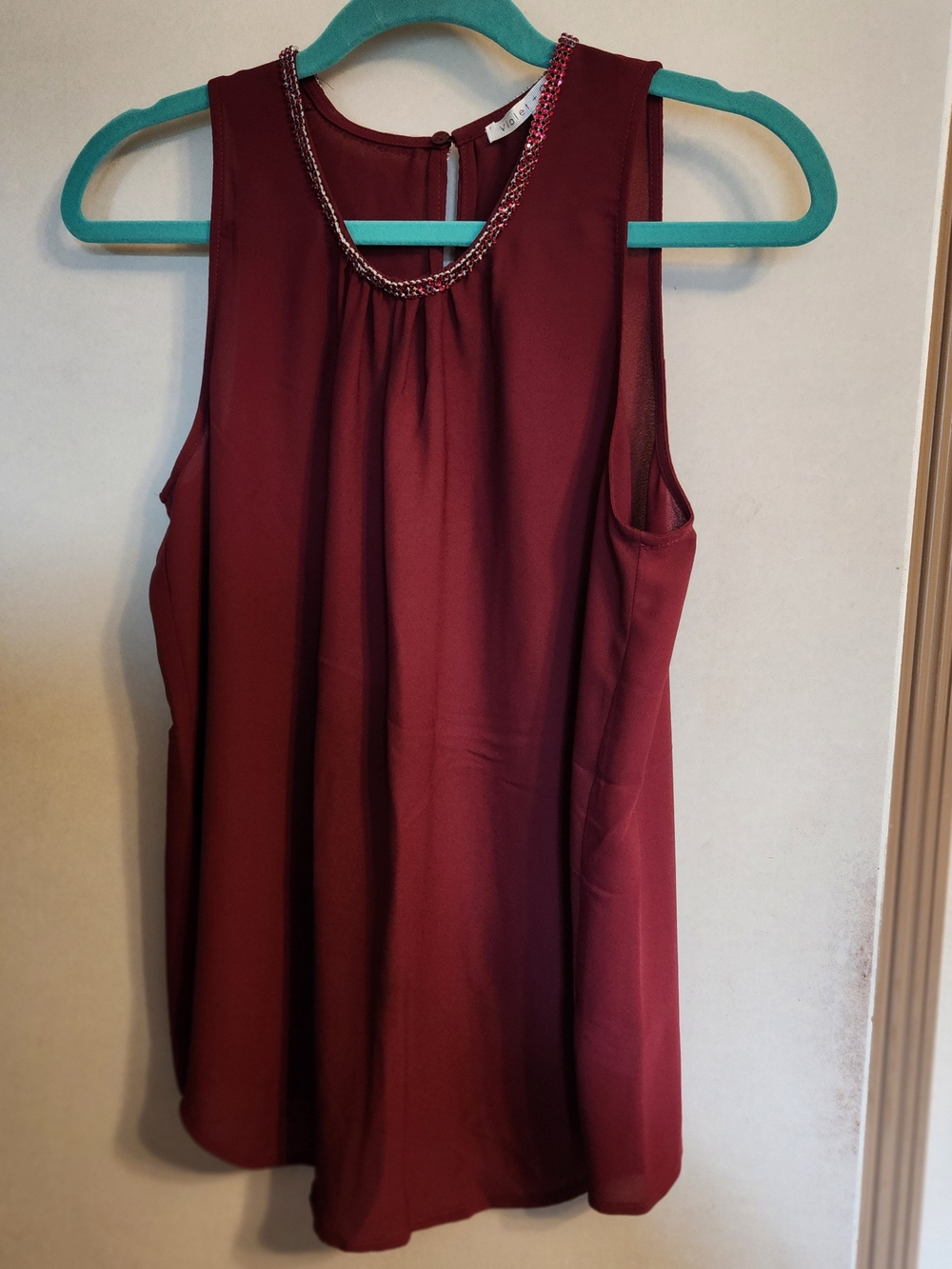 Violet & Claire Burgundy Beaded-Neck Sleeveless Camisole